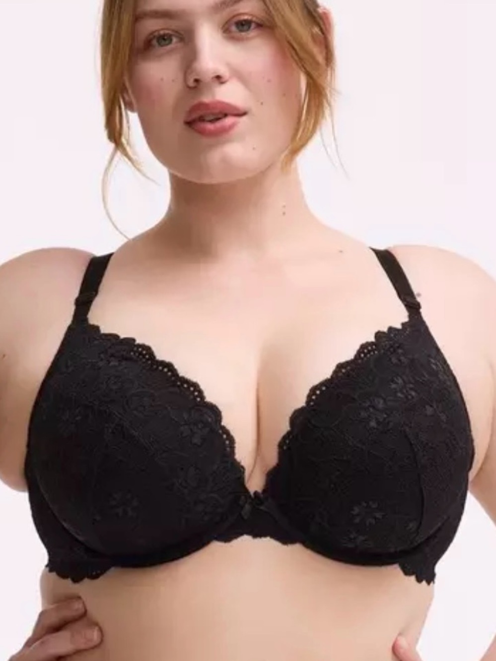 Torrid Black Lace Plunge Push Up Bra Size 42DD
